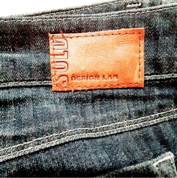 DESIGN LAB Emboidered Aztec Southeast Frayed Cutoff Denim Jean Shorts NWT - Picture 12 of 15